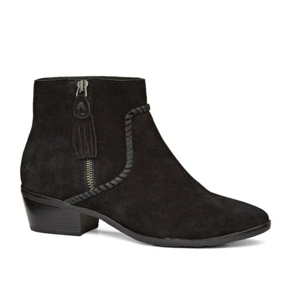 JACK ROGERS Dylan Suede Waterproof Short Boots Booties Shoes 9.5 NIB $128 - Picture 1 of 1